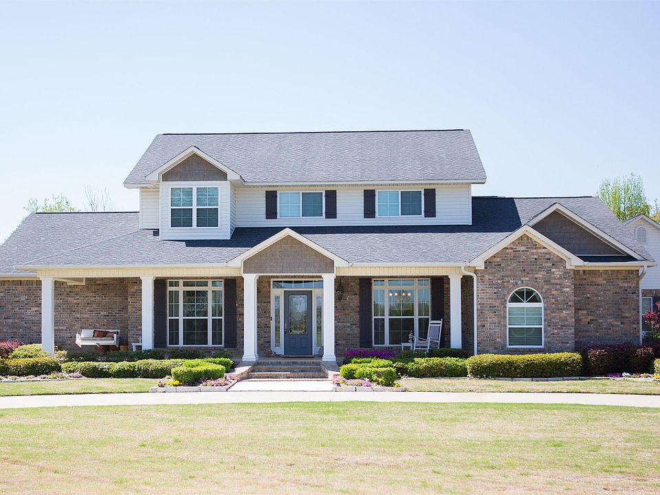 1st image of 203 Deerfield Ln