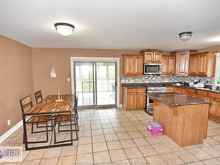 4305 Casgrain Dr #UPPER — Photo 18