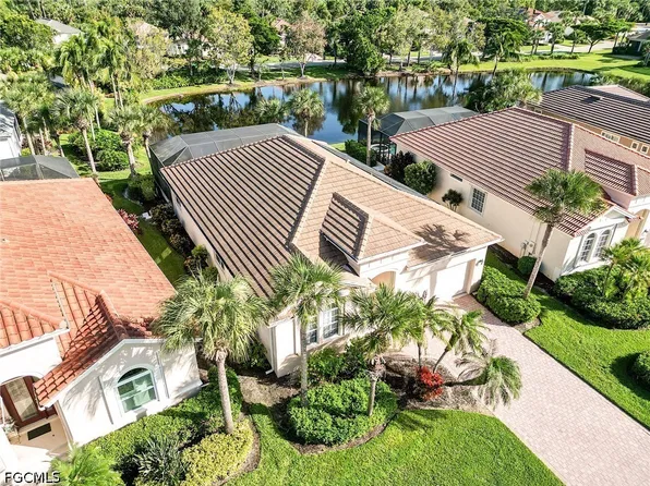 8906 Dartmoor Way, Fort Myers, FL 33908