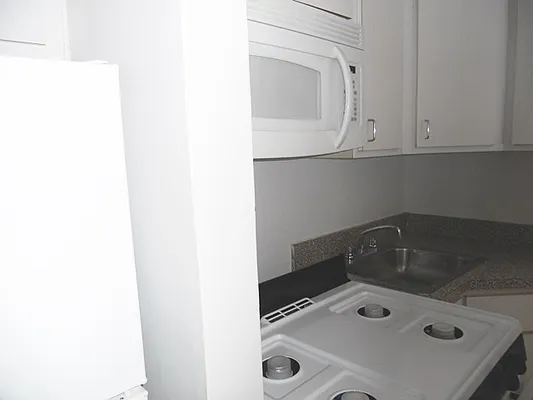 Rented by (Legacy) NY Quality Living Uptown | media 6