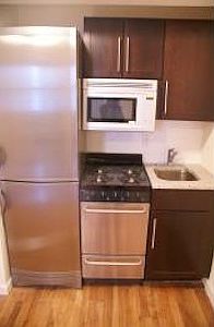 3rd image of 303 E 91st St