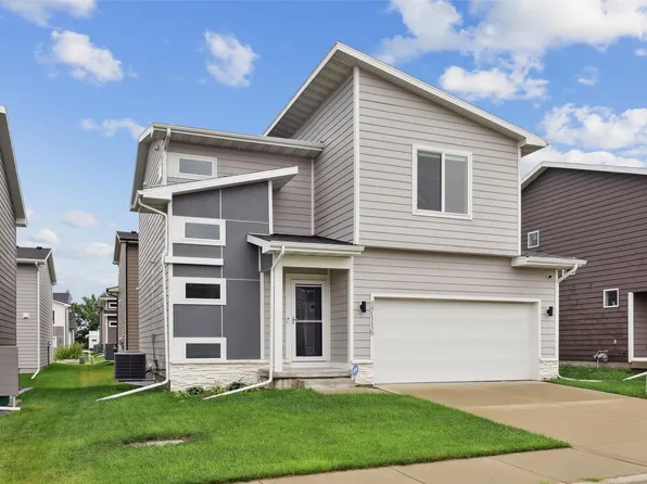 17116 Larkspur Ln, Urbandale, IA 50323