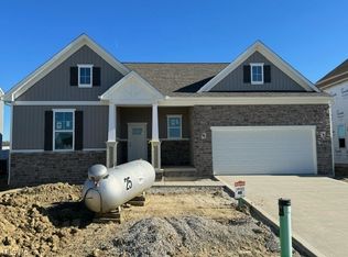 8833 Firethorne Dr, Columbia Station, OH 44028