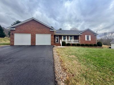 468 Fountain Springs Dr, Peterstown, WV, 24963