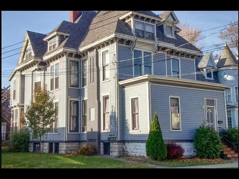 149 Chapin St #2 — Photo 4