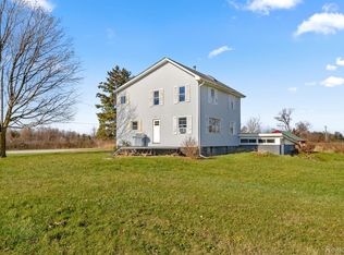 9996 Springborn Rd, Casco, MI 48064