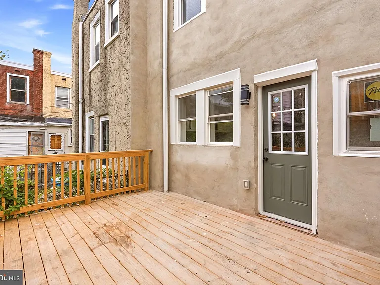 512 S Yewdall St — Photo 34
