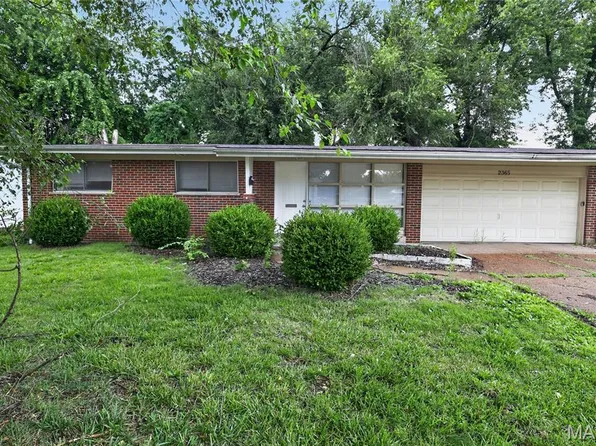 2365 Hallwood Dr, Saint Louis, MO 63136