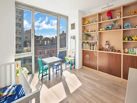 Sold by Sotheby's International Realty | media 6