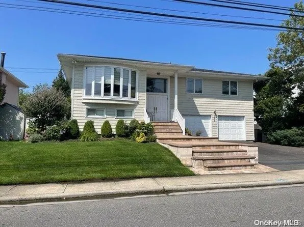 746 Arbuckle Avenue, Woodmere, NY 11598