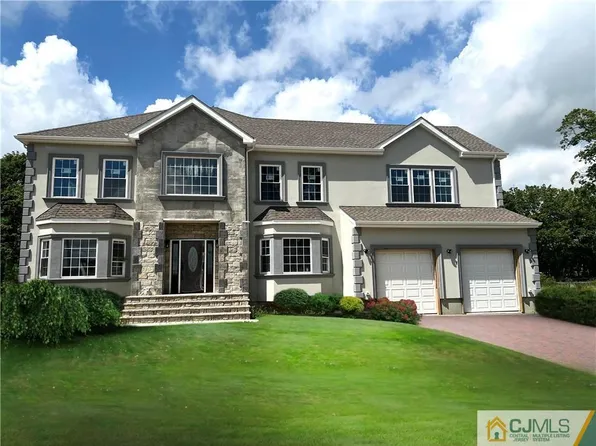 90 Ketchum Rd, Farmingdale, NJ 07727