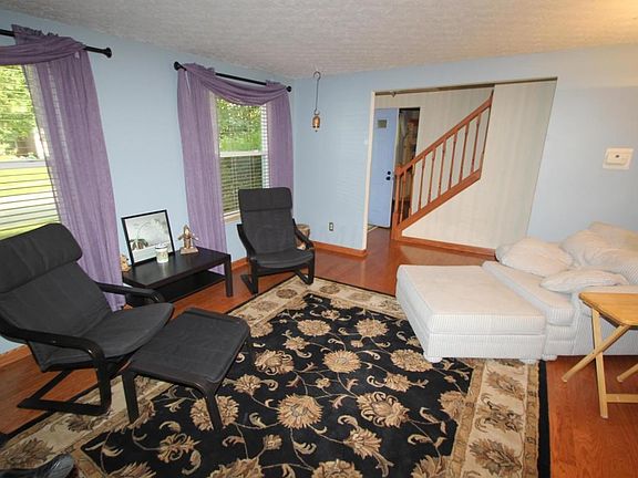 5th image of 266 Camrose Ct