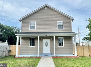 628 W 2nd St, Florence, NJ 08518