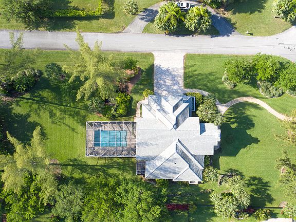 2nd image of 6718 NW 66th Ave