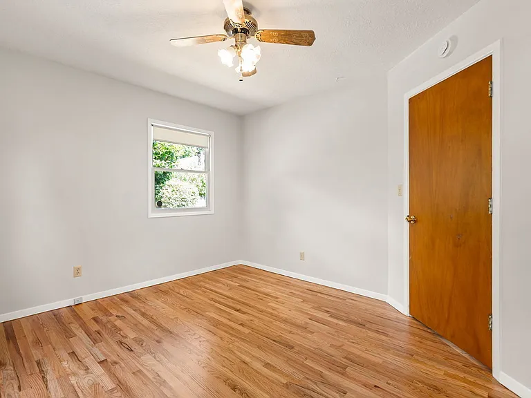 2746 SE 31st Ave — Photo 14