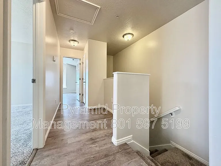 6353 W Passenger Ln — Photo 10