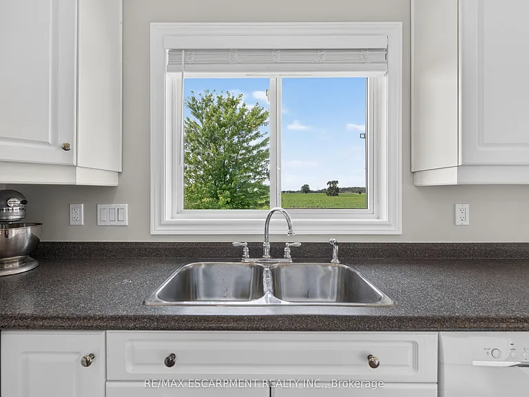 86 Golden Acres Dr — Photo 23