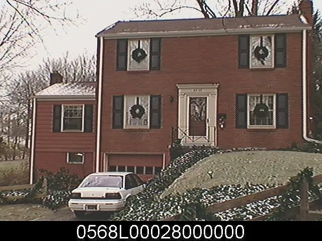 3439 Thornwood Dr photo 1