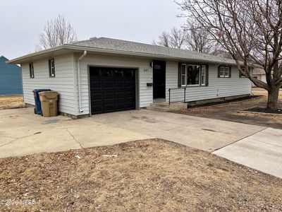 805 3rd Ave NW, Watertown, SD, 57201