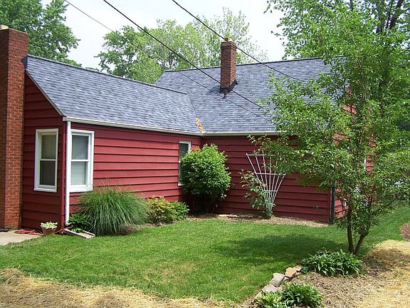 2nd image of 136 Beachdale Dr