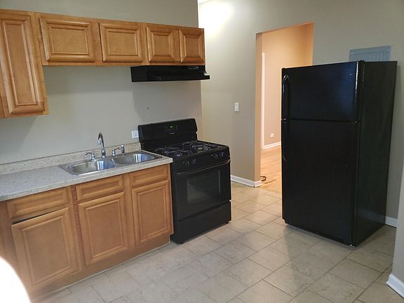 5th image of 2656 S Kolin Ave #2A