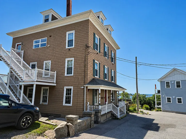 17 Silva Ct #1L — Photo 3