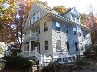 7 Chestnut Sq #3, Jamaica Plain, MA 02130