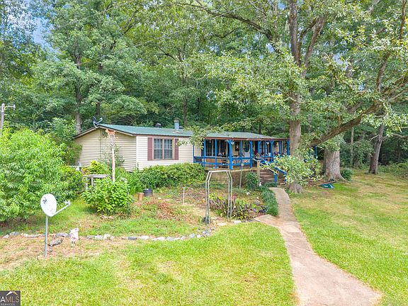 3rd image of 960 Sewell Rd