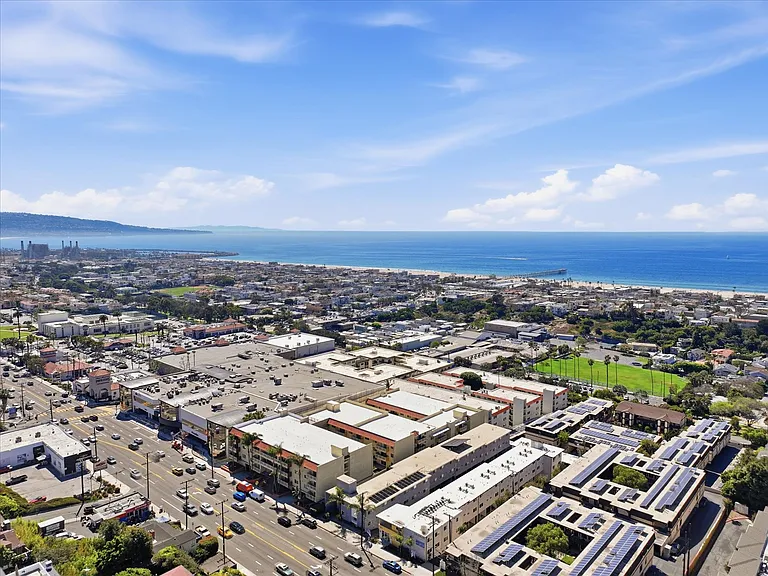 1731 Pacific Coast Hwy #19 — Photo 3