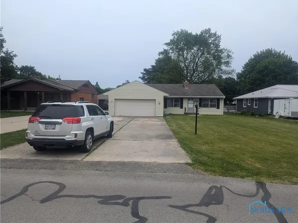 487 N 4th St, Upper Sandusky, OH 43351