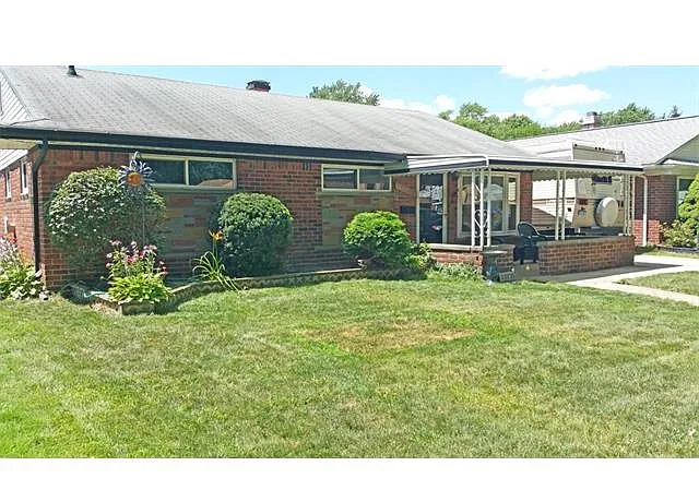 27755 Alger Blvd photo 1