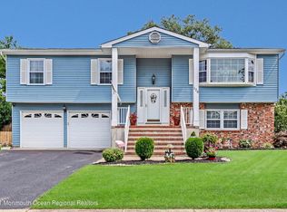 128 Pine Needle St, Howell, NJ 07731