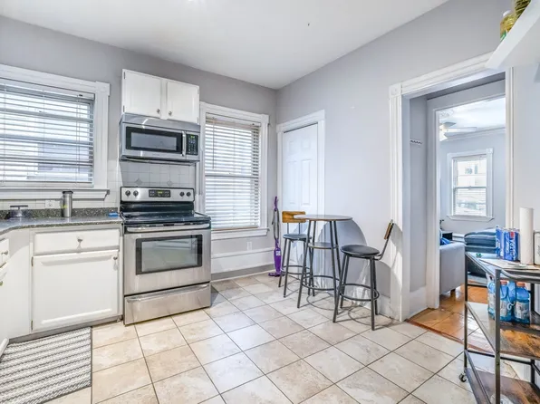 59 Gates St APT 101, South Boston, MA 02127