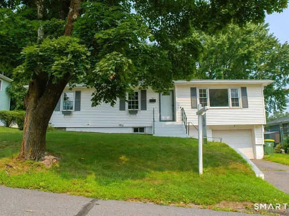 32 Kaynor Drive, Waterbury, CT 06708