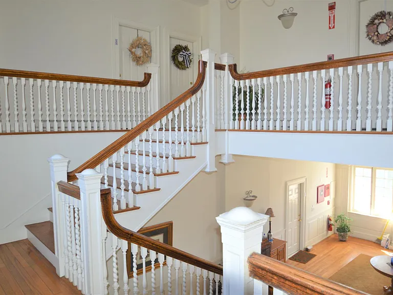 398 Wolcott Ave #4 — Photo 6