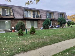 24 Cour Madeleine, Palos Hills, IL 60465