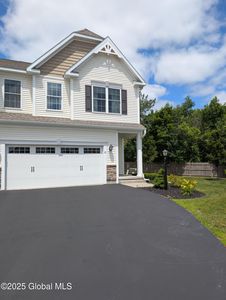 38 Andriana Lane, Albany, NY, 12204