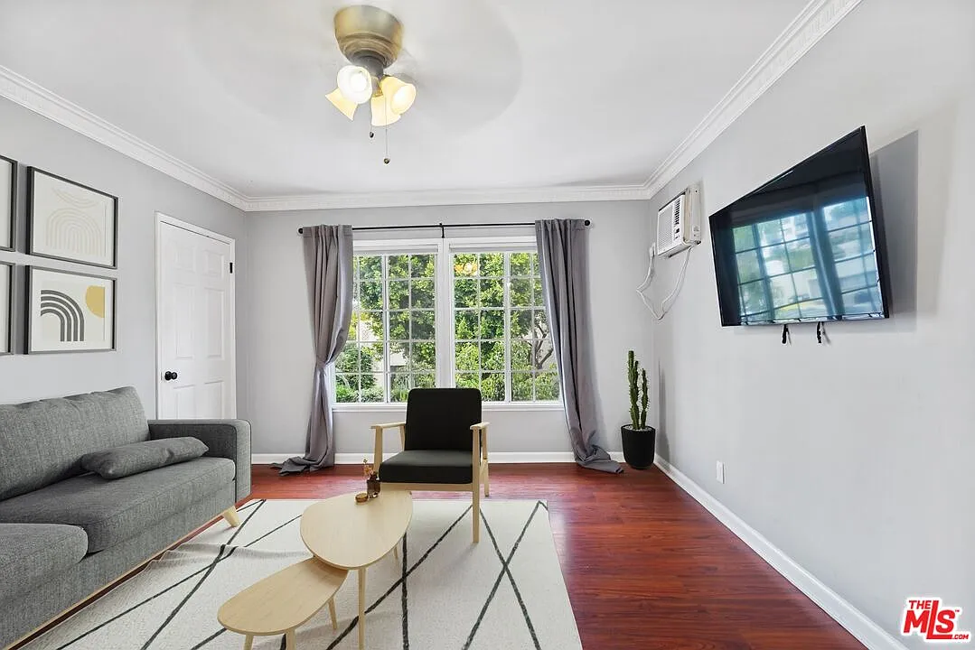 2 bed, 1.0 bath, $1,950 — Photo 1