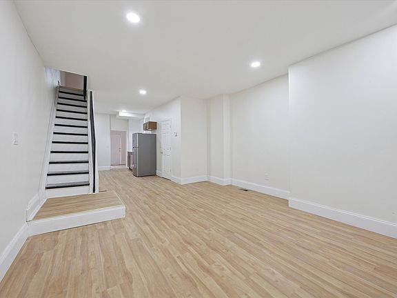 5th image of 42 N Lindenwood St
