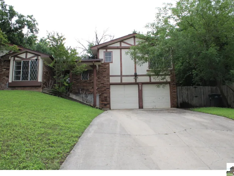 632 Manning Dr — Photo 12