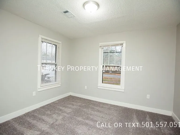 1415 S Cedar St — Photo 7