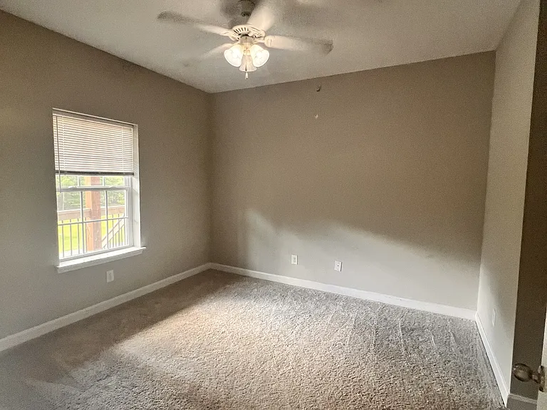 200-500 Holly Pines Dr — Photo 14
