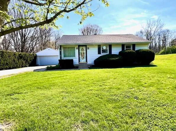 2802 N Eby Dr, Connersville, IN 47331