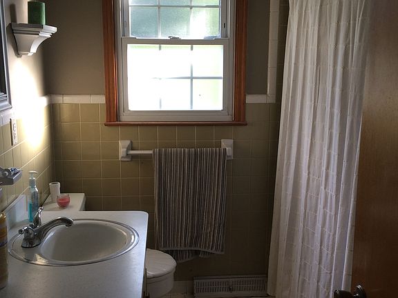4th image of 125 Kathleen Dr
