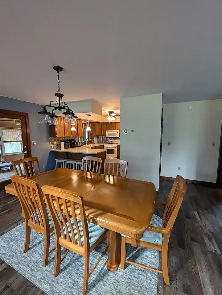 3 bed, 2.5 bath, 2252 sqft, $3,500 — Photo 4