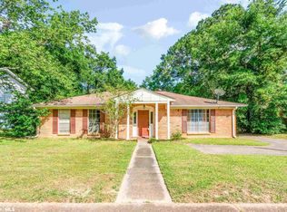 108 Vanderbilt Dr, Mobile, AL 36608
