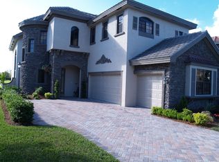 10408 Saint Germain Ct, Wellington, FL 33449