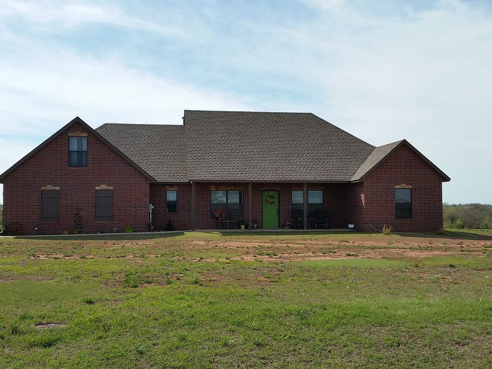 1st image of 126 Ironhorse Ln