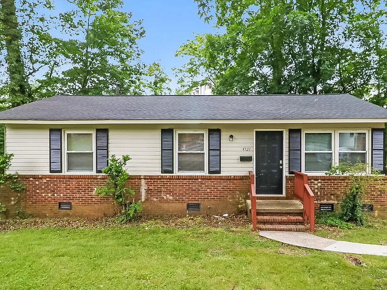 4121 Carlyle Dr — Photo 1