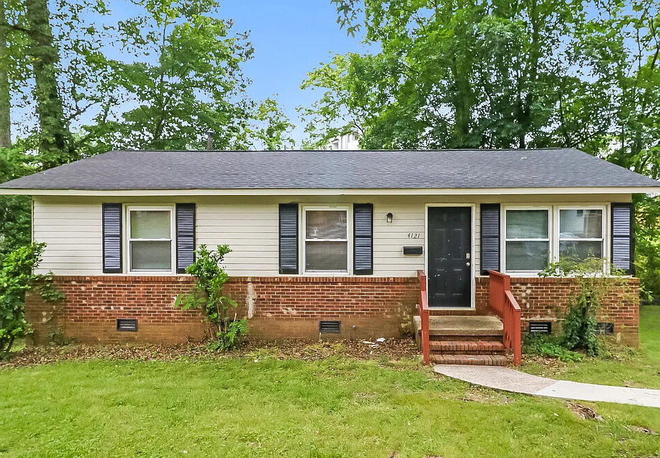 4121 Carlyle Dr